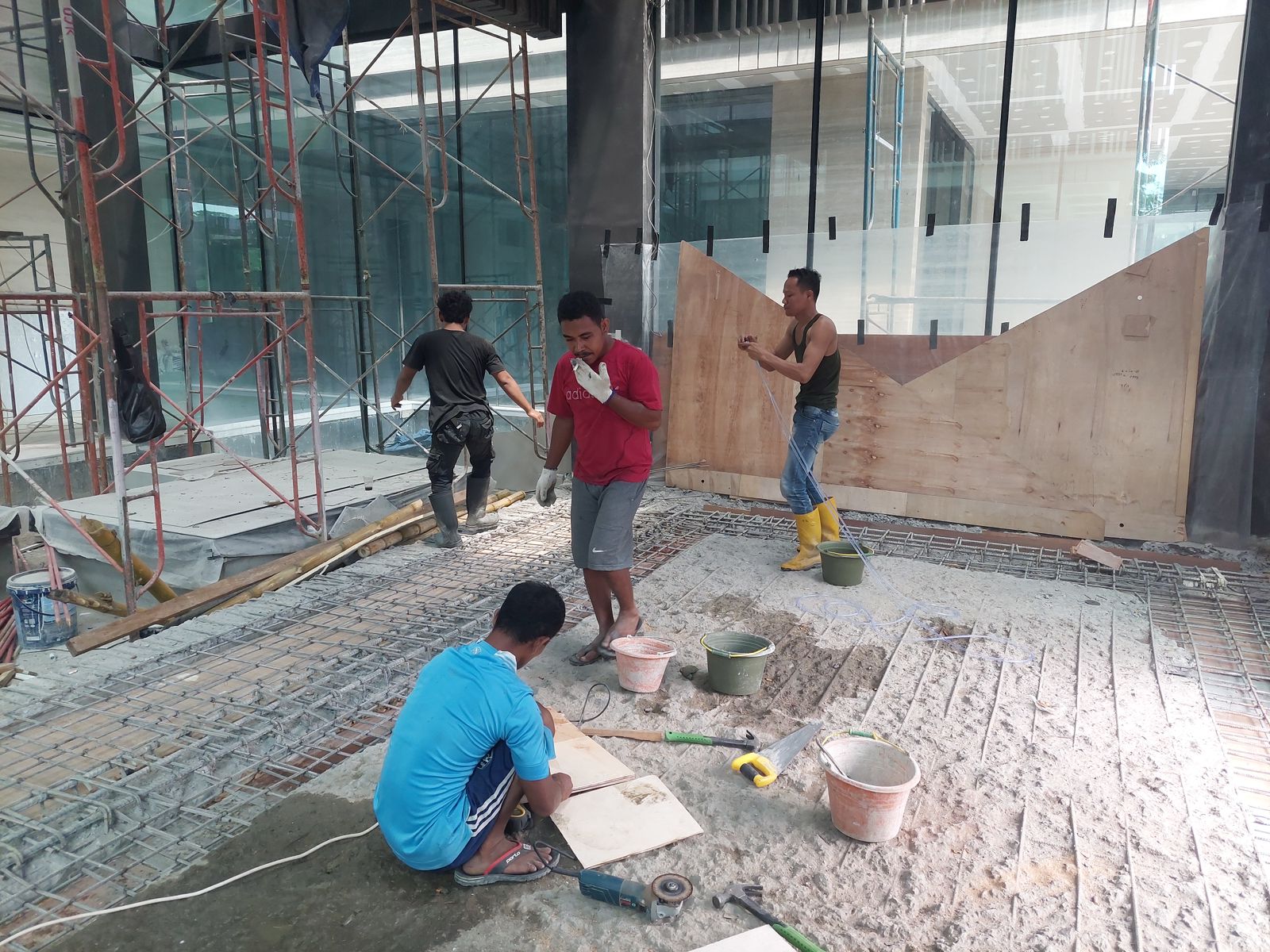 Re-Leveling 2nd Floor - Foto 3